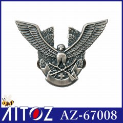 AZ-67008 帽章（鳥と剣）銀