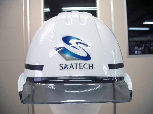 サアテック工業株式会社様のヘルメット加工実績