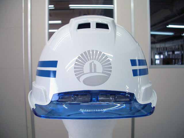 株式会社 日永建様のヘルメット加工実績