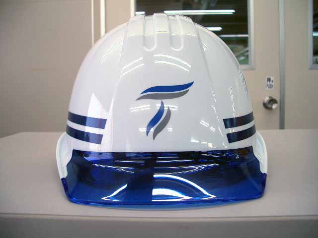 有限会社緑進園様のヘルメット加工実績