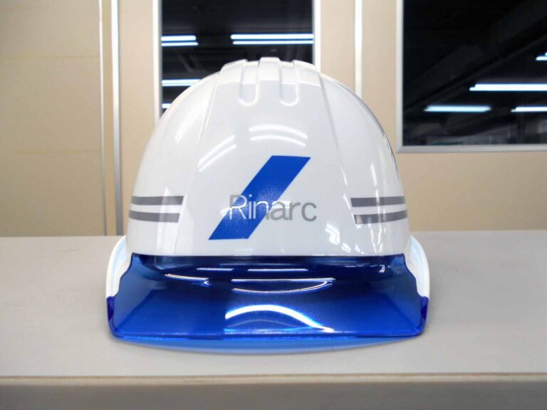 株式会社リナルク都市設計様のヘルメット加工実績