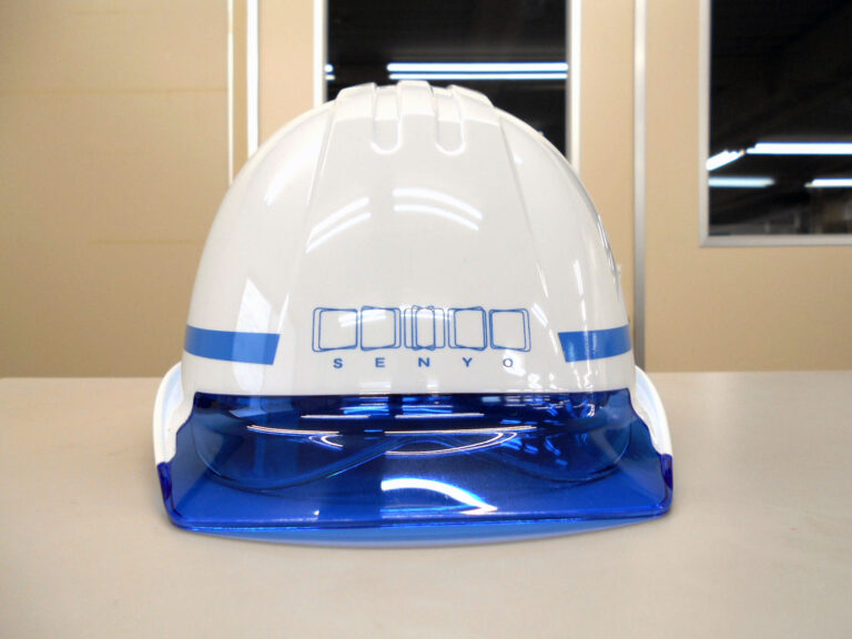株式会社泉陽商会様のヘルメット加工実績