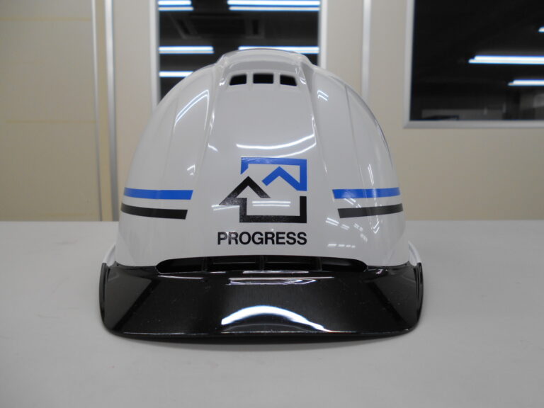 プログレス様のヘルメット加工実績
