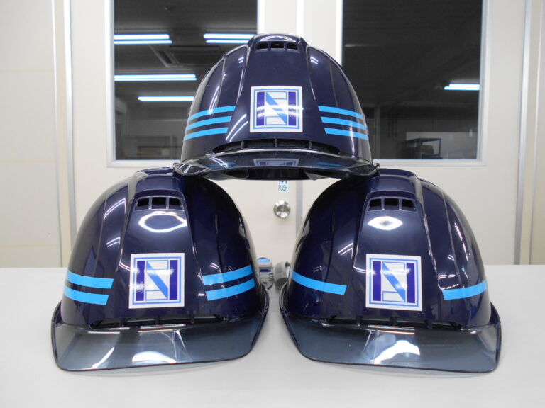 株式会社エヌアンドエス様のヘルメット加工実績