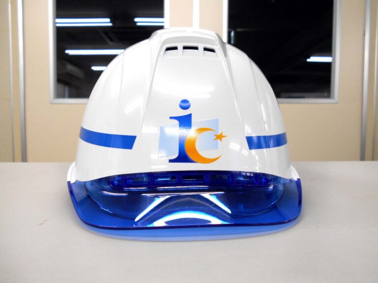 一輝工業様のヘルメット加工実績