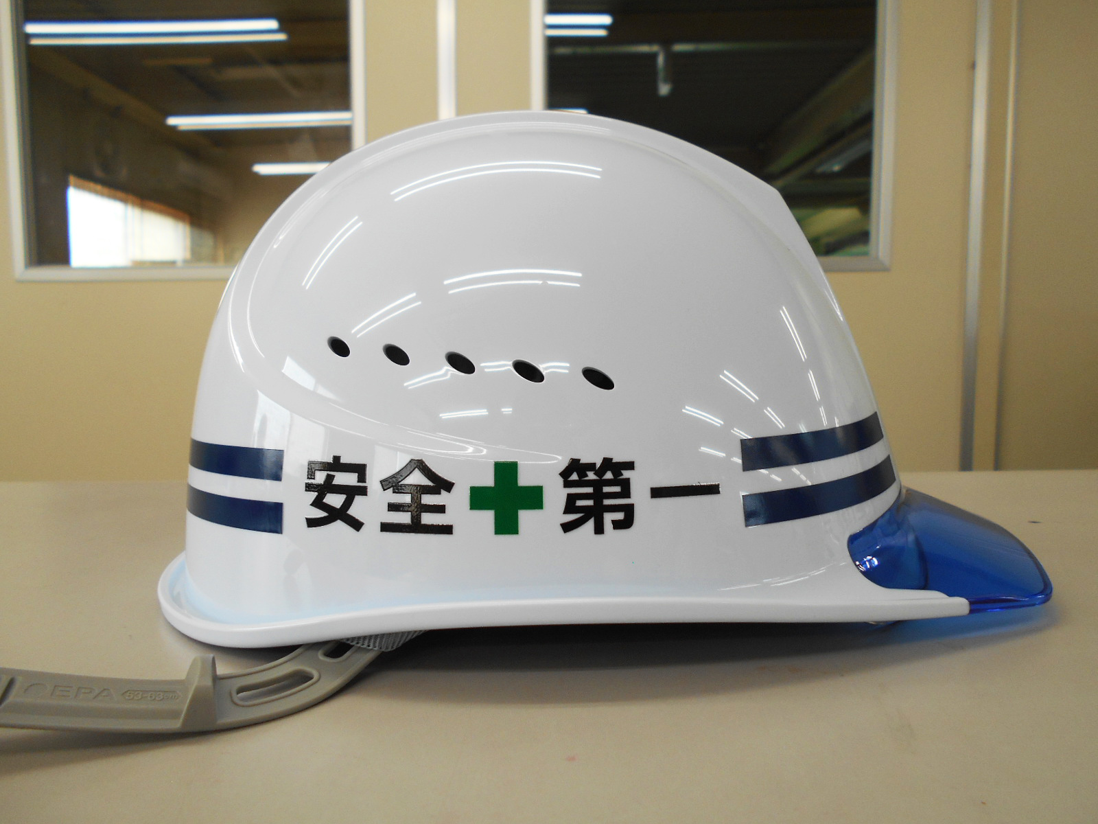 【新品】限定１点物！マジックレッド！システムヘルメット★予備シ『工房SSS』制作 新品】限定1点物！マジックレッド！システムヘルメット☆予備シ