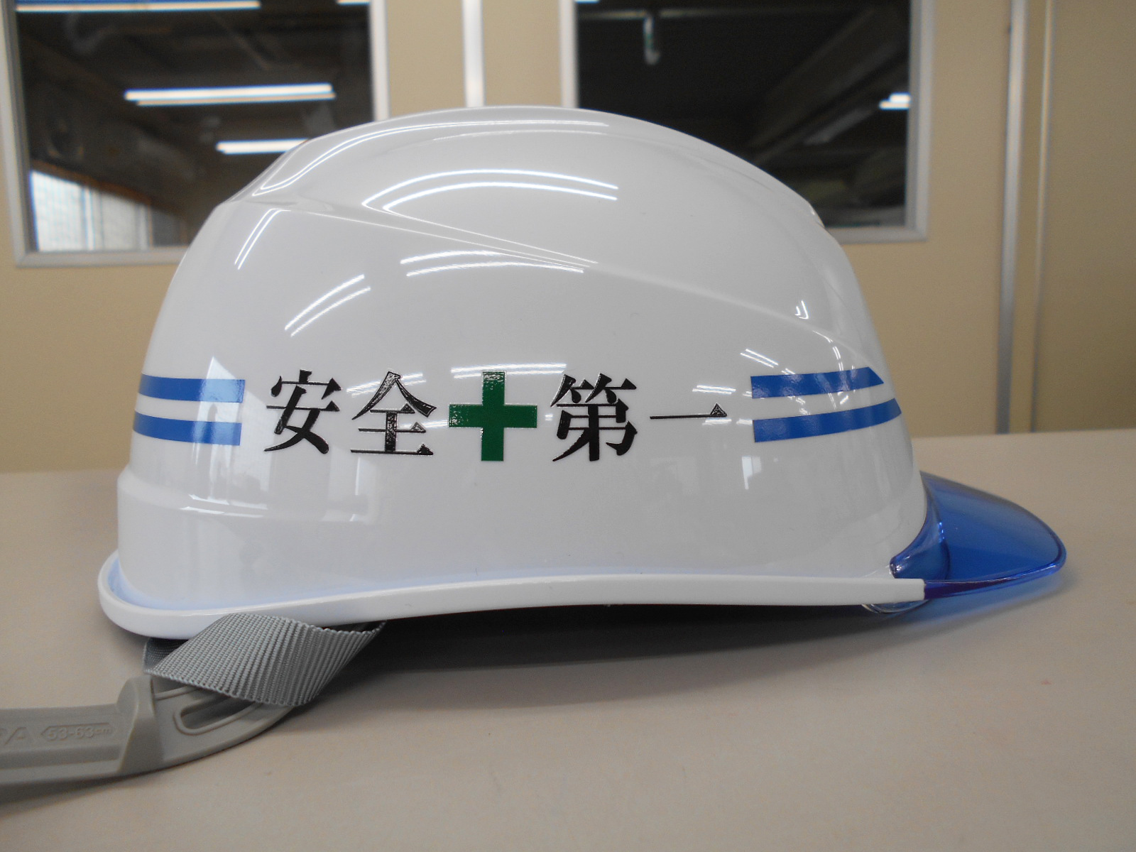 ヘルメット デザイン例 実績 株式会社CRAFT様｜ヘルメット専門店まもる君