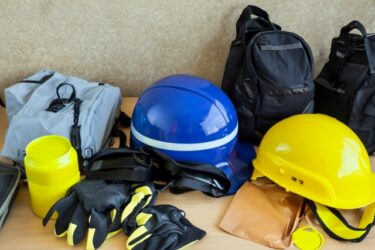 防災ヘルメットはいらない？災害時・避難時の持ち物や備えに必要？