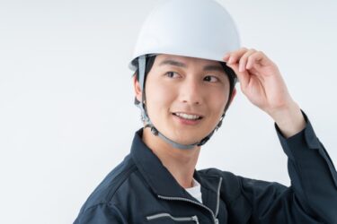 作業用ヘルメットの耐用年数は？使用期限の判断基準や長持ちさせる方法も！