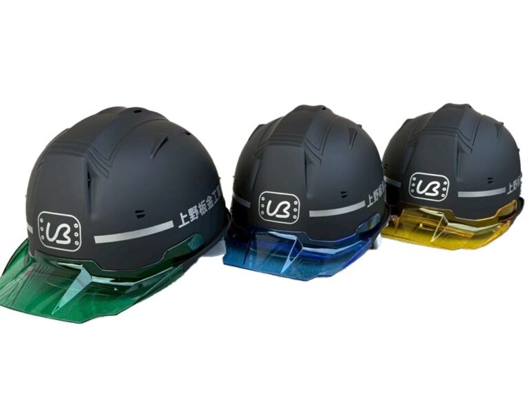 上野板金工業株式会社様のヘルメット加工実績