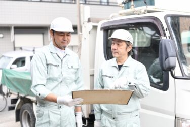トラック作業でヘルメットの着用義務あり！関連法令と正しい選び方！