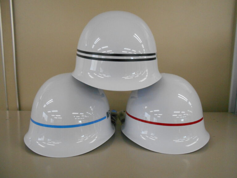 株式会社RFC設計様のヘルメット加工実績