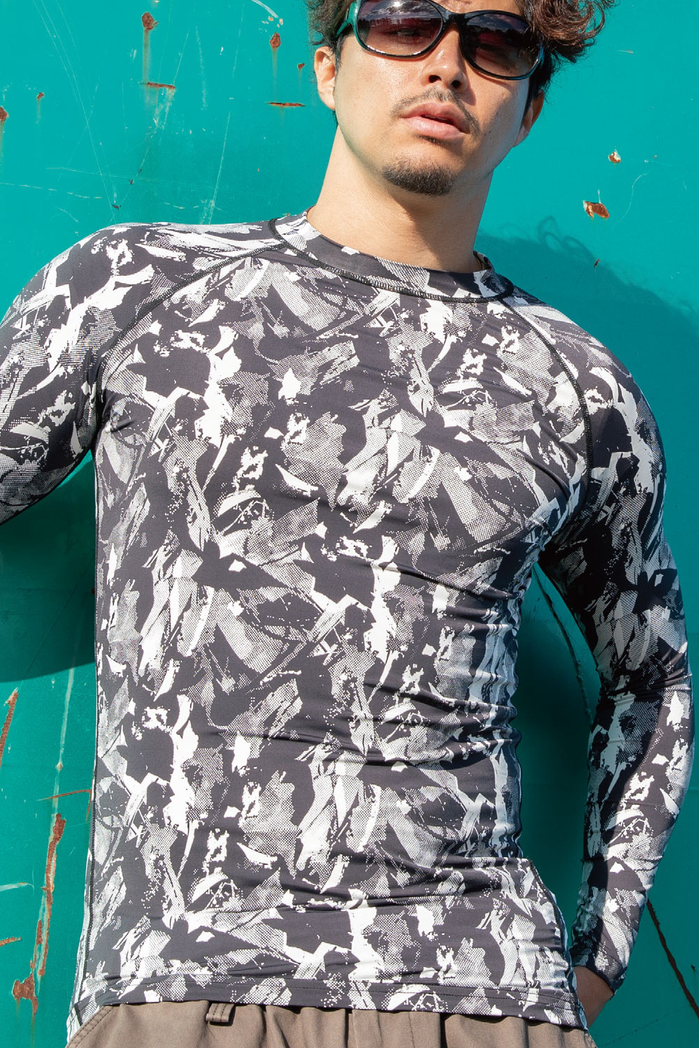 長袖アンダーレイヤー