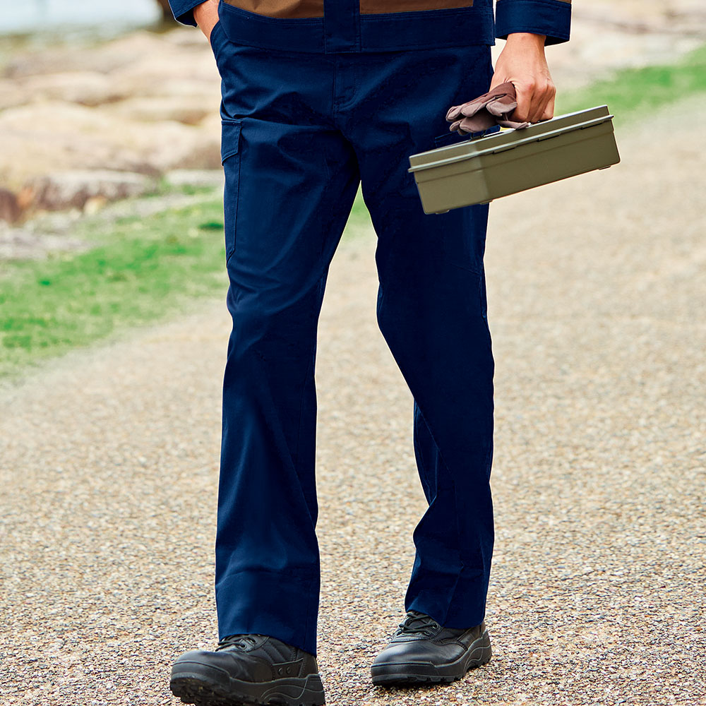 難燃カーゴパンツ（ノータック）