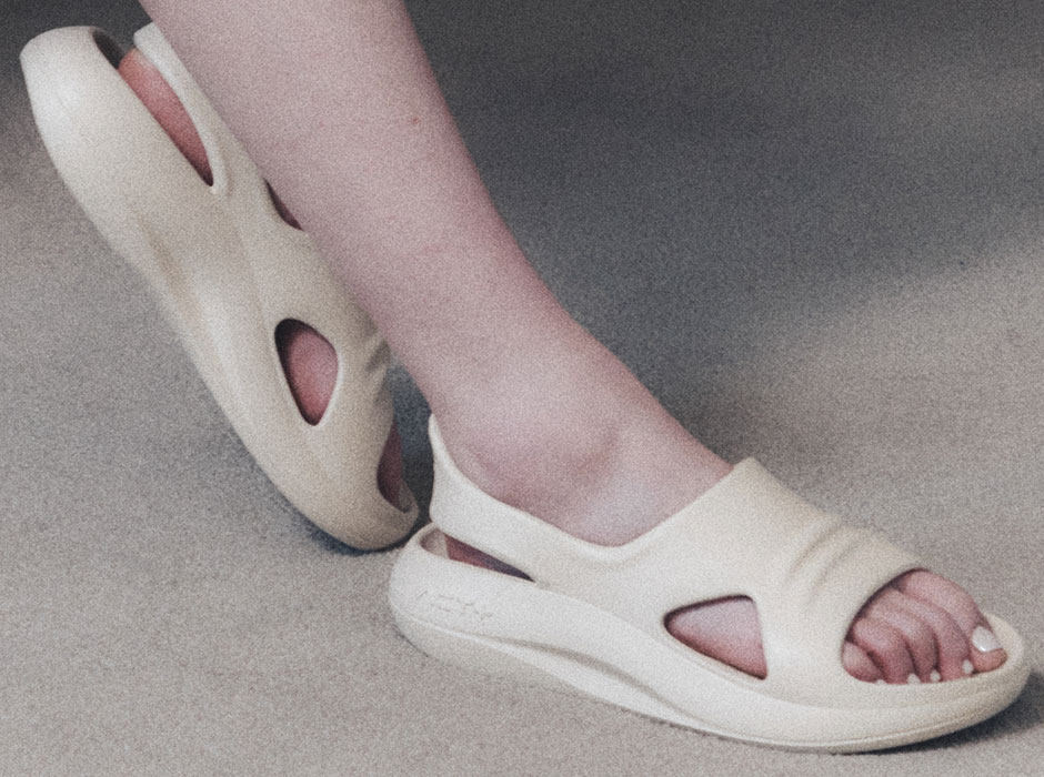 BODY ALIGNMENT＋ STRAP SANDAL ボディアライメントプラスストラップサンダル